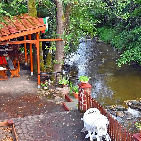 House By The River Ferienhaus *